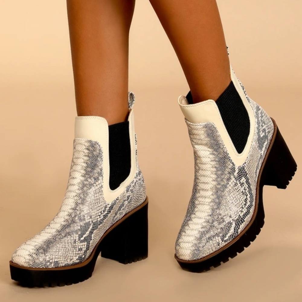 Chinese Laundry Good Day snake print bootie  7.5
